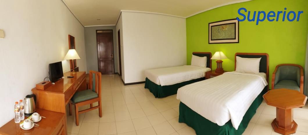 Grand Whiz Hotel Bromo Eksteriør billede