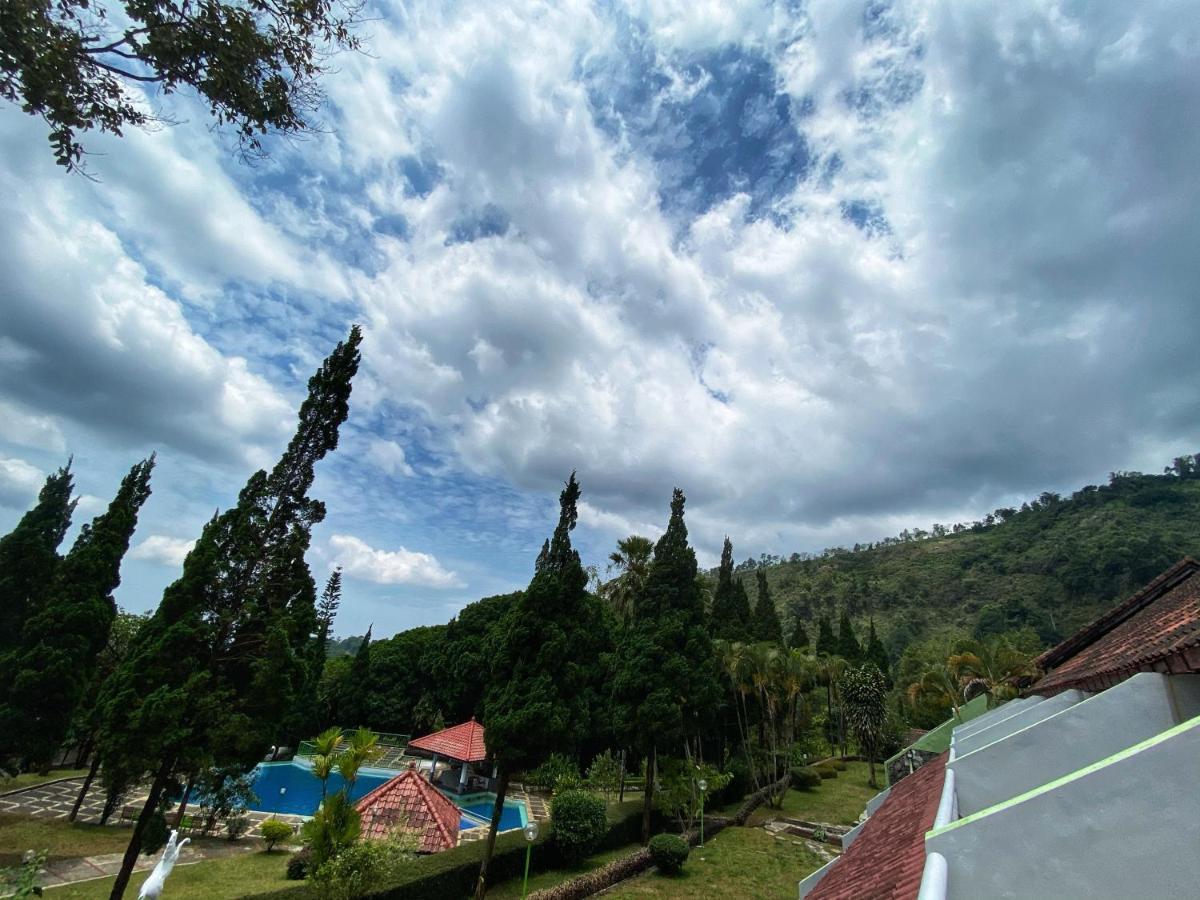 Grand Whiz Hotel Bromo Eksteriør billede
